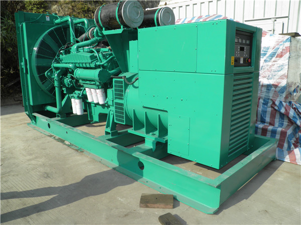清丰出租发电机-进口柴油发电机组与国产柴油发电机组的区别